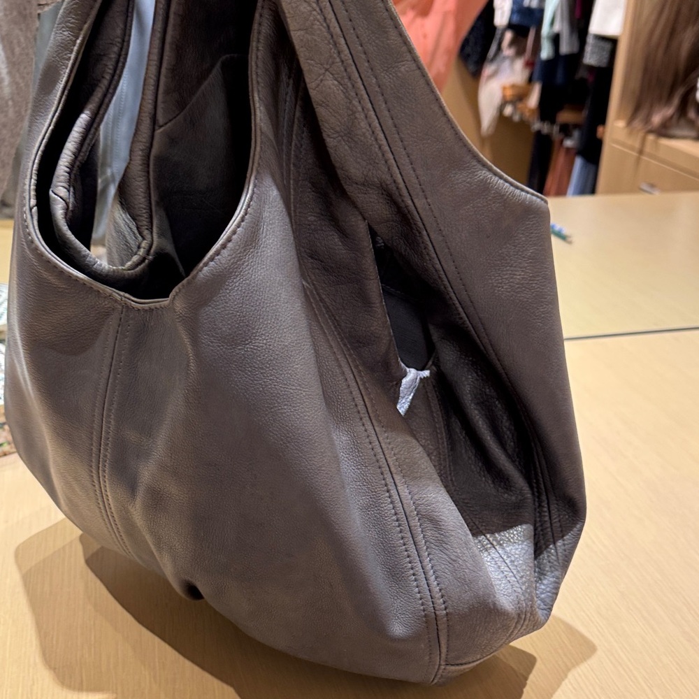 B-Low the Belt Dark Gray Shoulder Bag - Picture 4 of 4